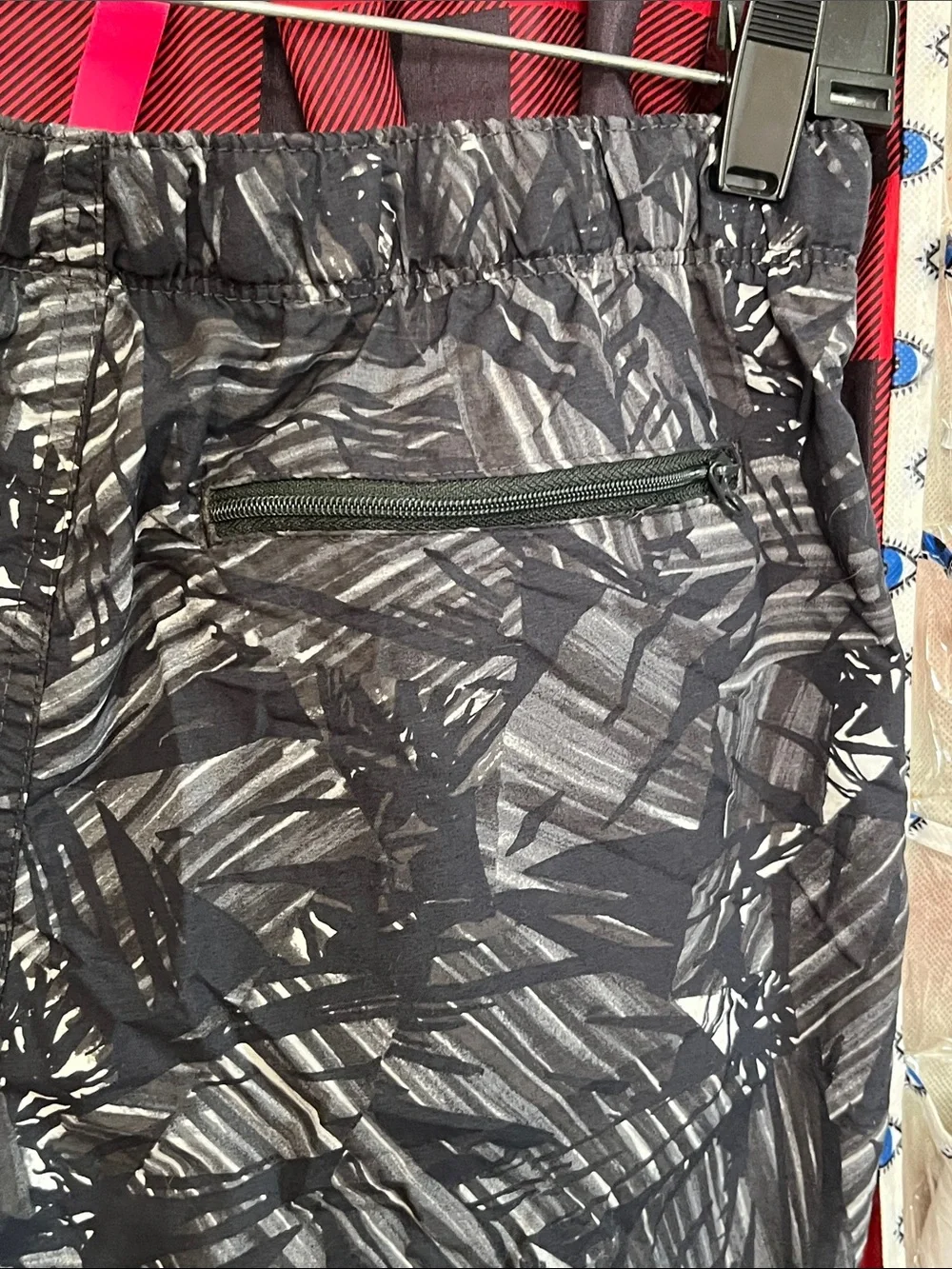 Columbia Black & Gray Patterned Men's Swim Trunks